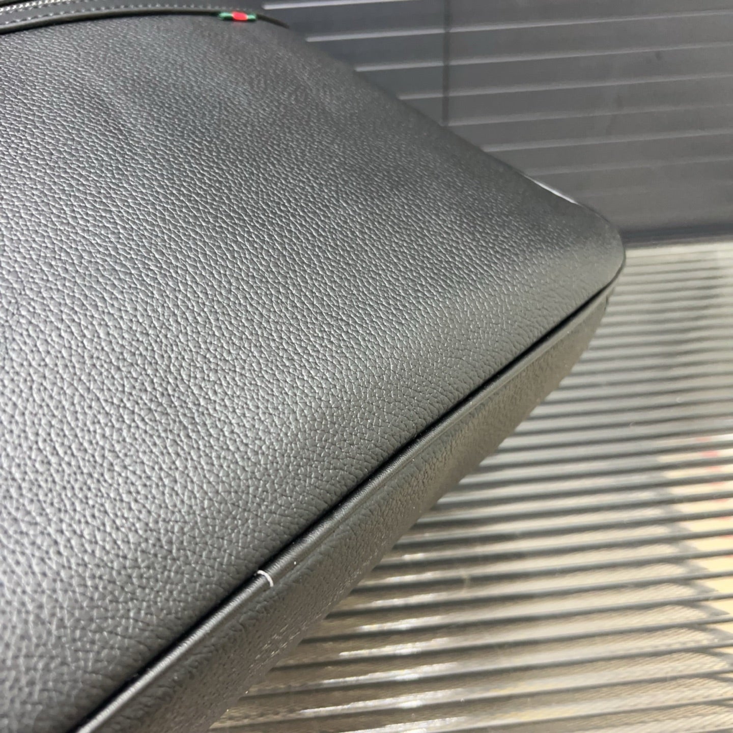 구찌 인터로킹 G 블랙 가죽 남성 서류 가방