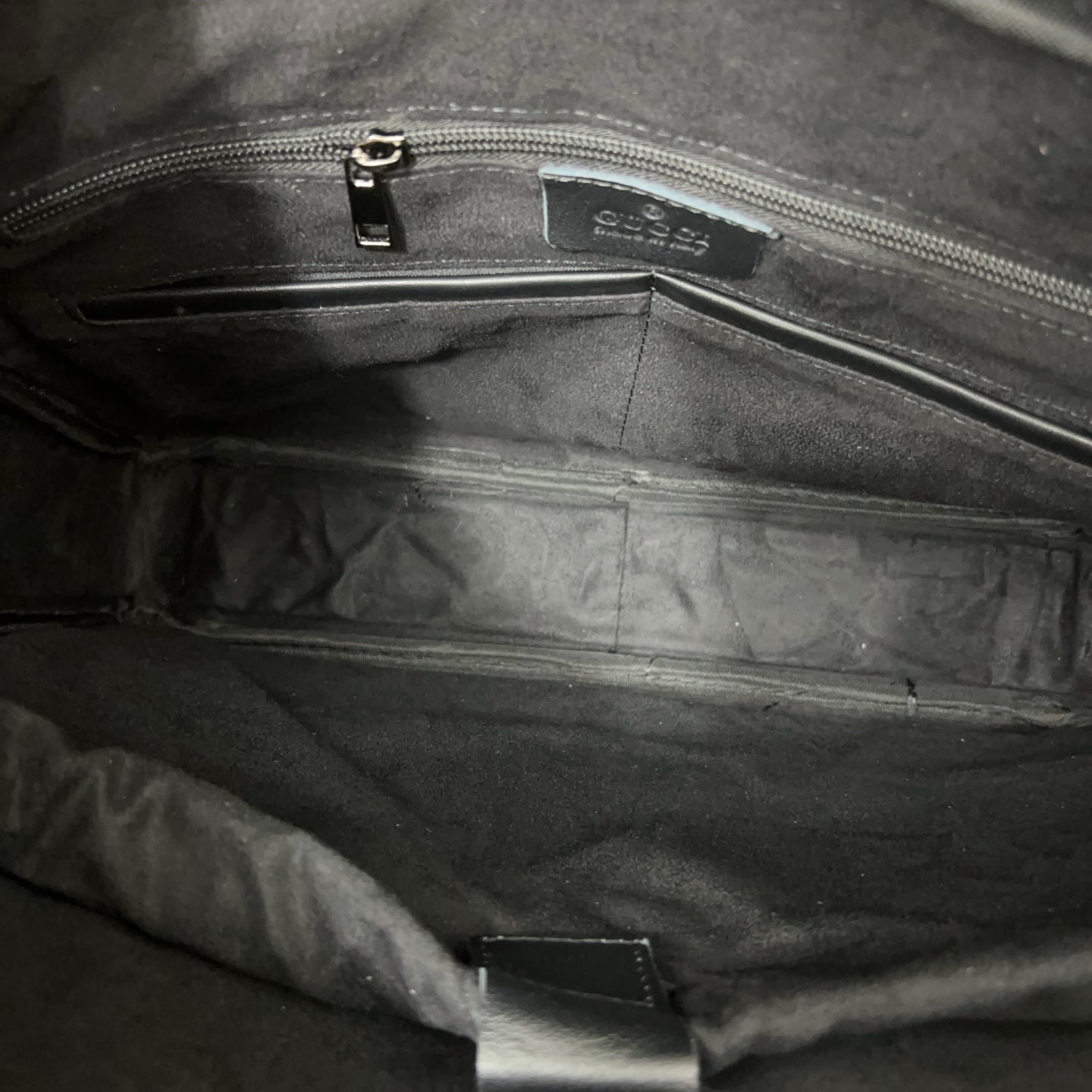 구찌 인터로킹 G 블랙 가죽 남성 서류 가방