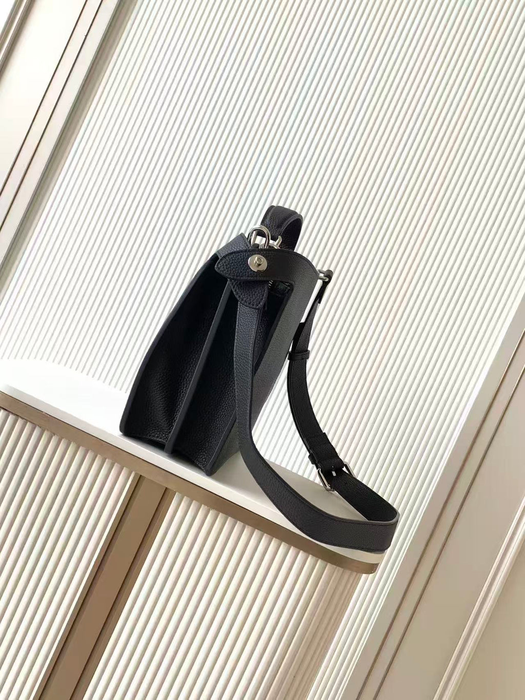 펜디 블랙 쿠오이오 로마노 가죽 피카부 아이시유 몬스터 아이 백