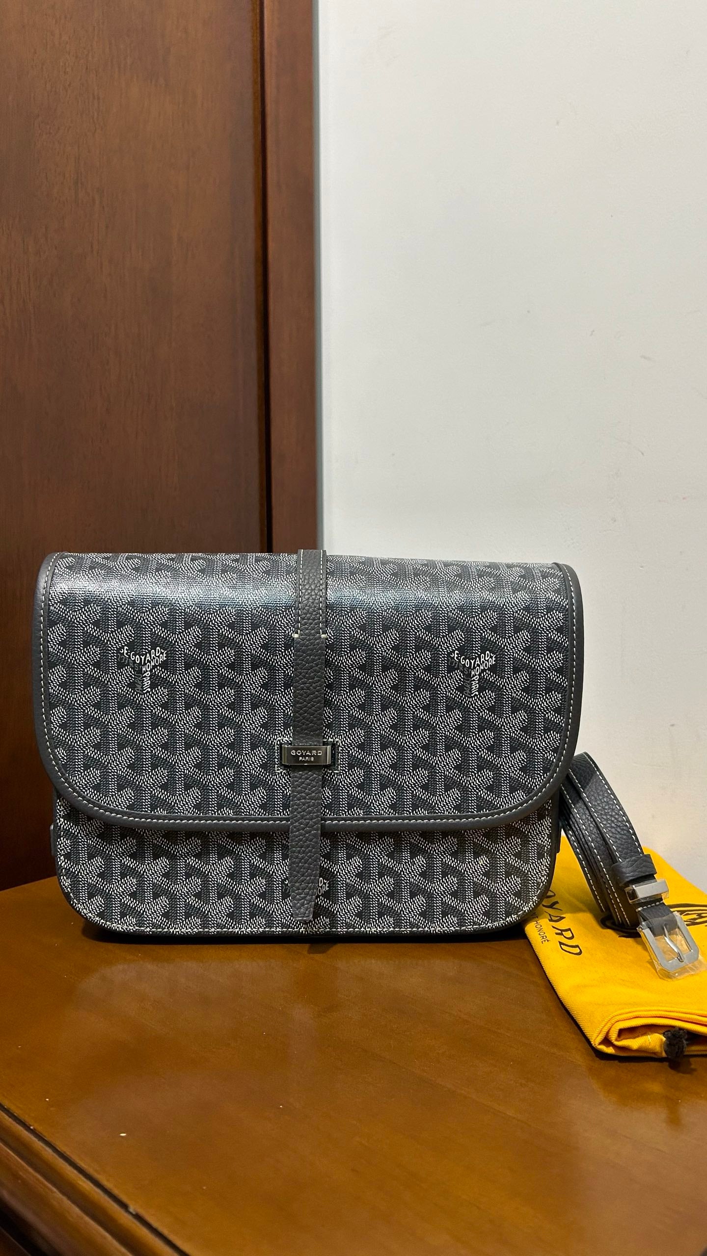 고야드 그레이 벨베데르 MM 메신저백