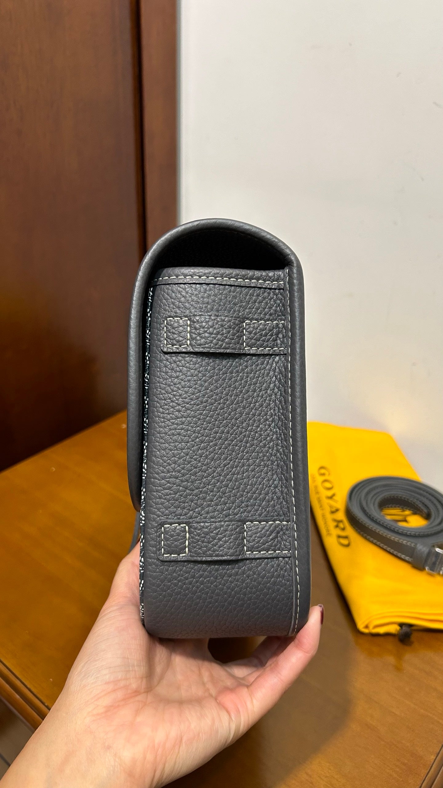 고야드 그레이 벨베데르 MM 메신저백