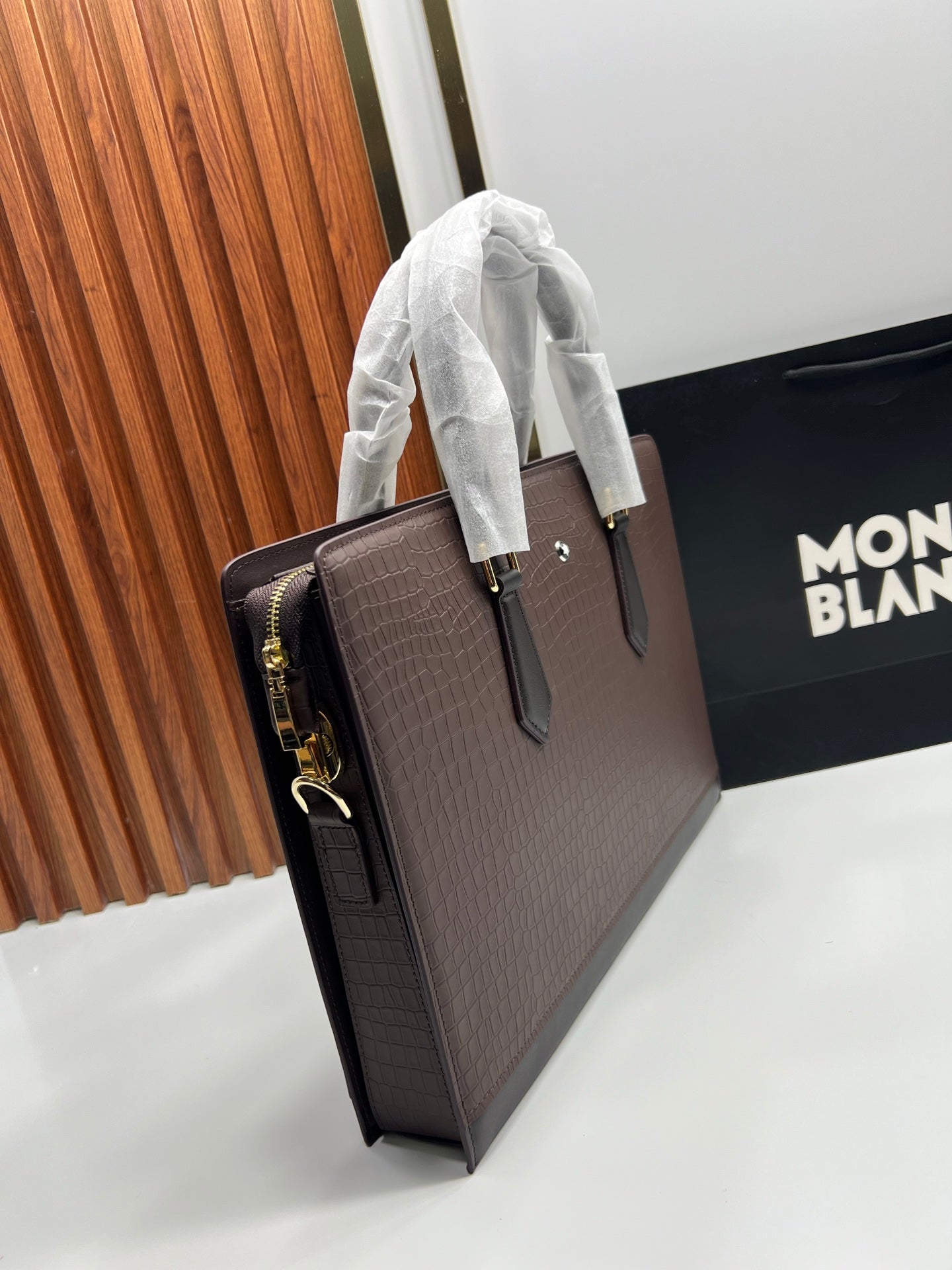 몽블랑 브라운 악어 엠보 가죽 서류가방 미디엄 브리프케이스