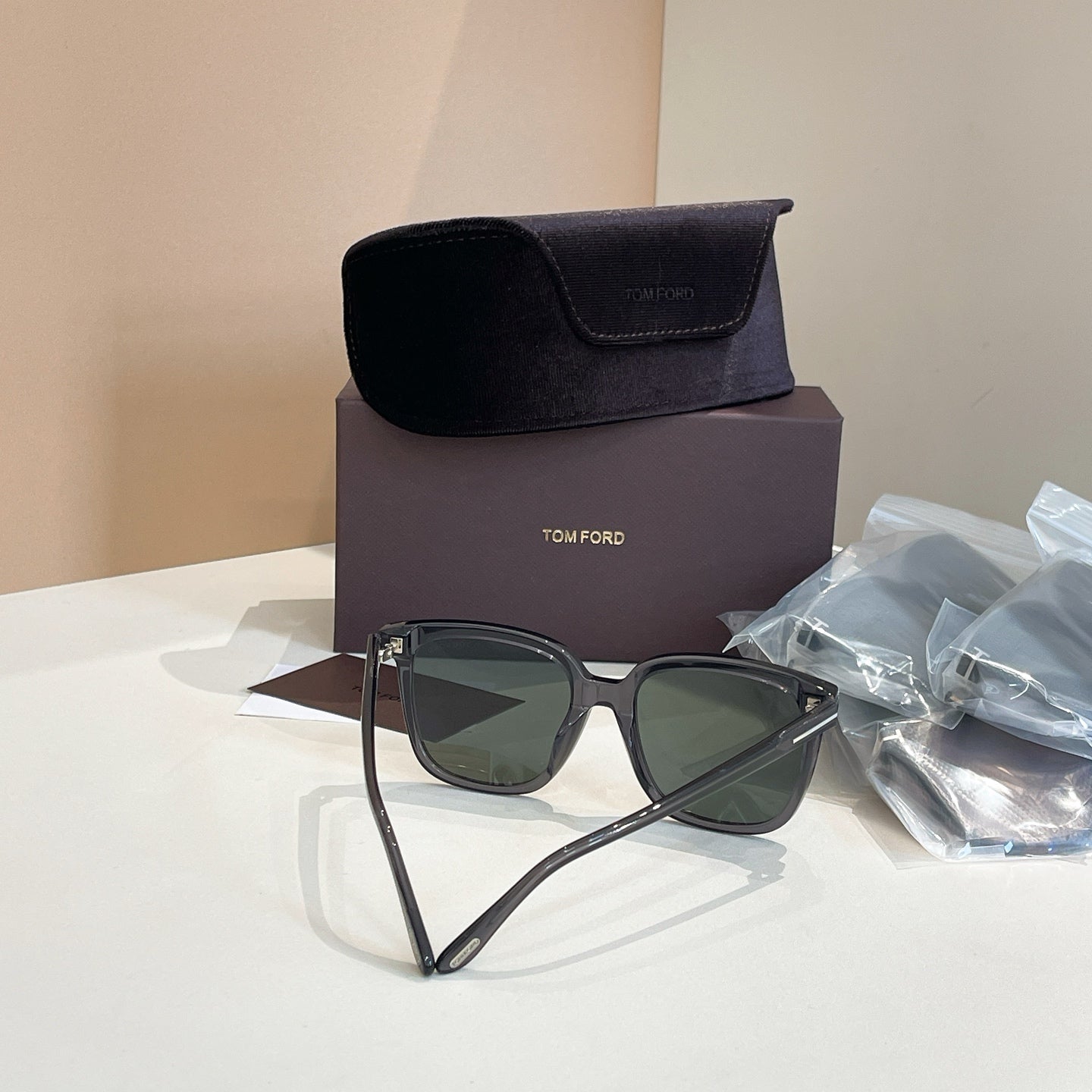 톰포드 그레이 선글라스 56 이동욱 선글라스