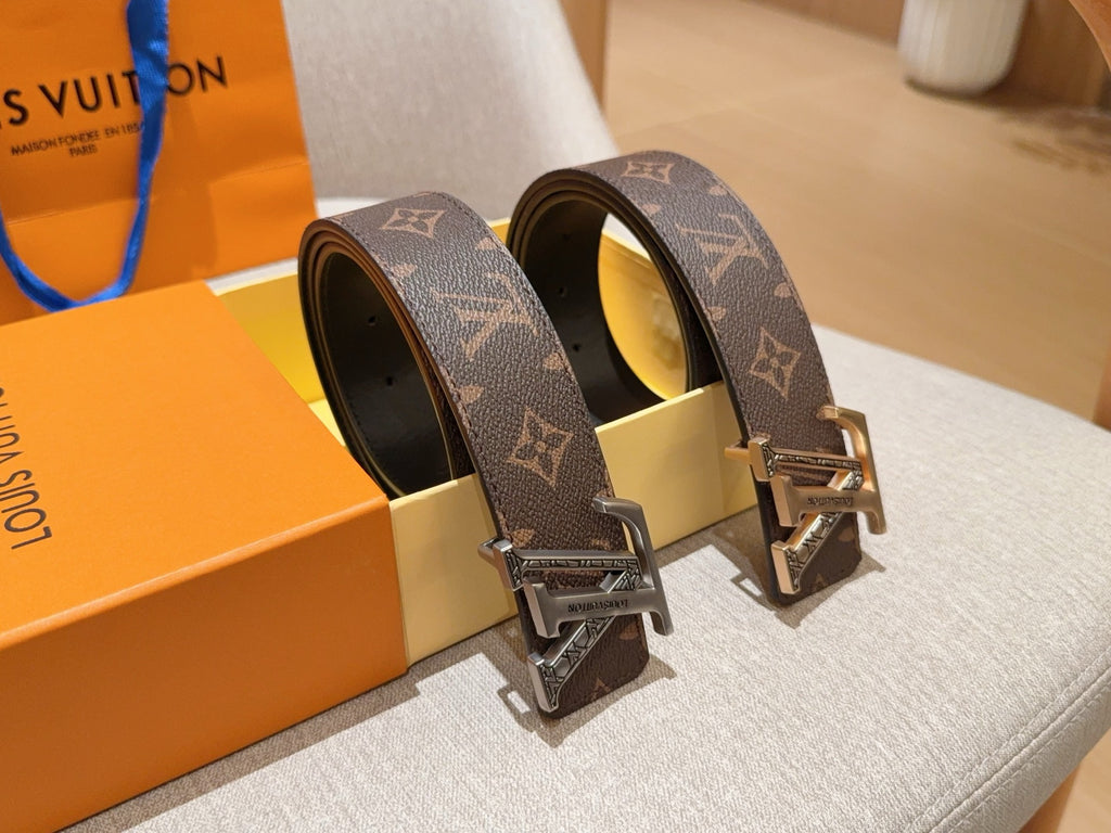 루이비통 LV 이니셜 모노그램 리버서블 벨트 2 COLOR