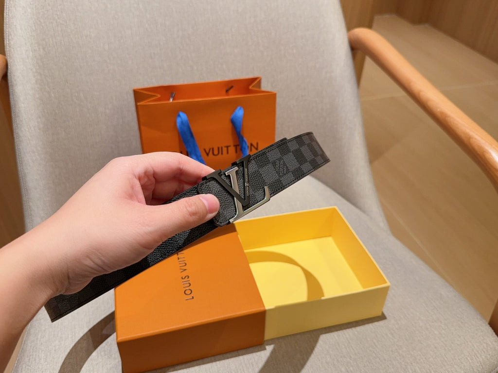 루이비통 LV 이니셜 다미에 그라파이트 벨트 2COLOR