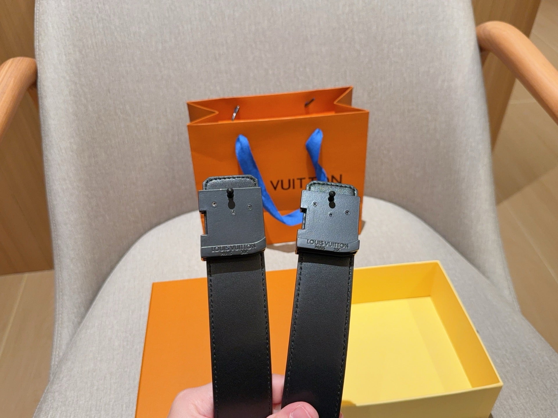 루이비통 LV 이니셜 다미에 그라파이트 벨트 2COLOR