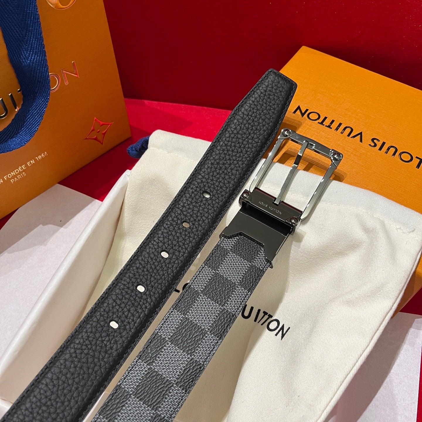루이비통 퐁 뇌프 다미에 그라파이트 캔버스 벨트 블랙
