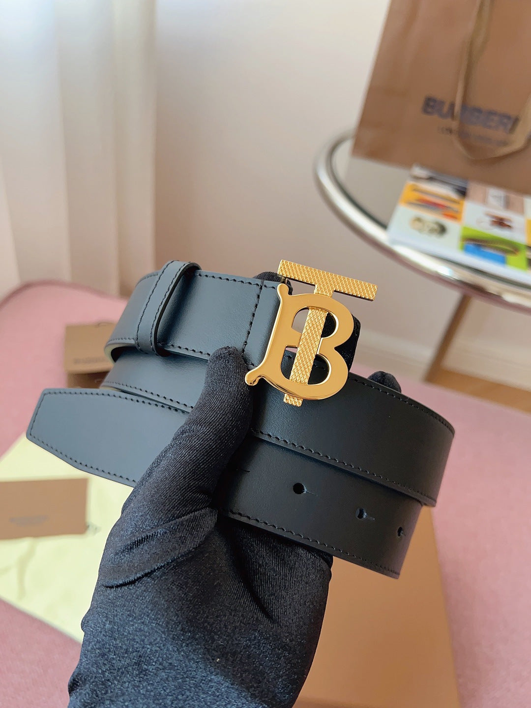 버버리 블랙 리버시블 레더 TB 벨트 3.5cm 금장