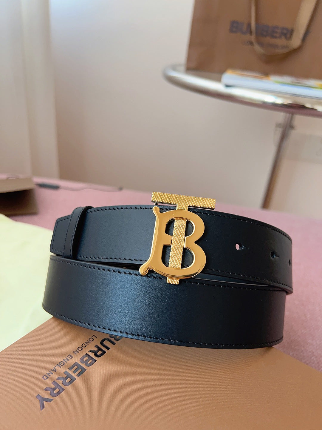 버버리 블랙 리버시블 레더 TB 벨트 3.5cm 금장