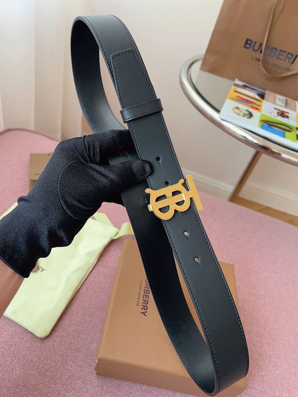 버버리 블랙 리버시블 레더 TB 벨트 3.5cm 금장