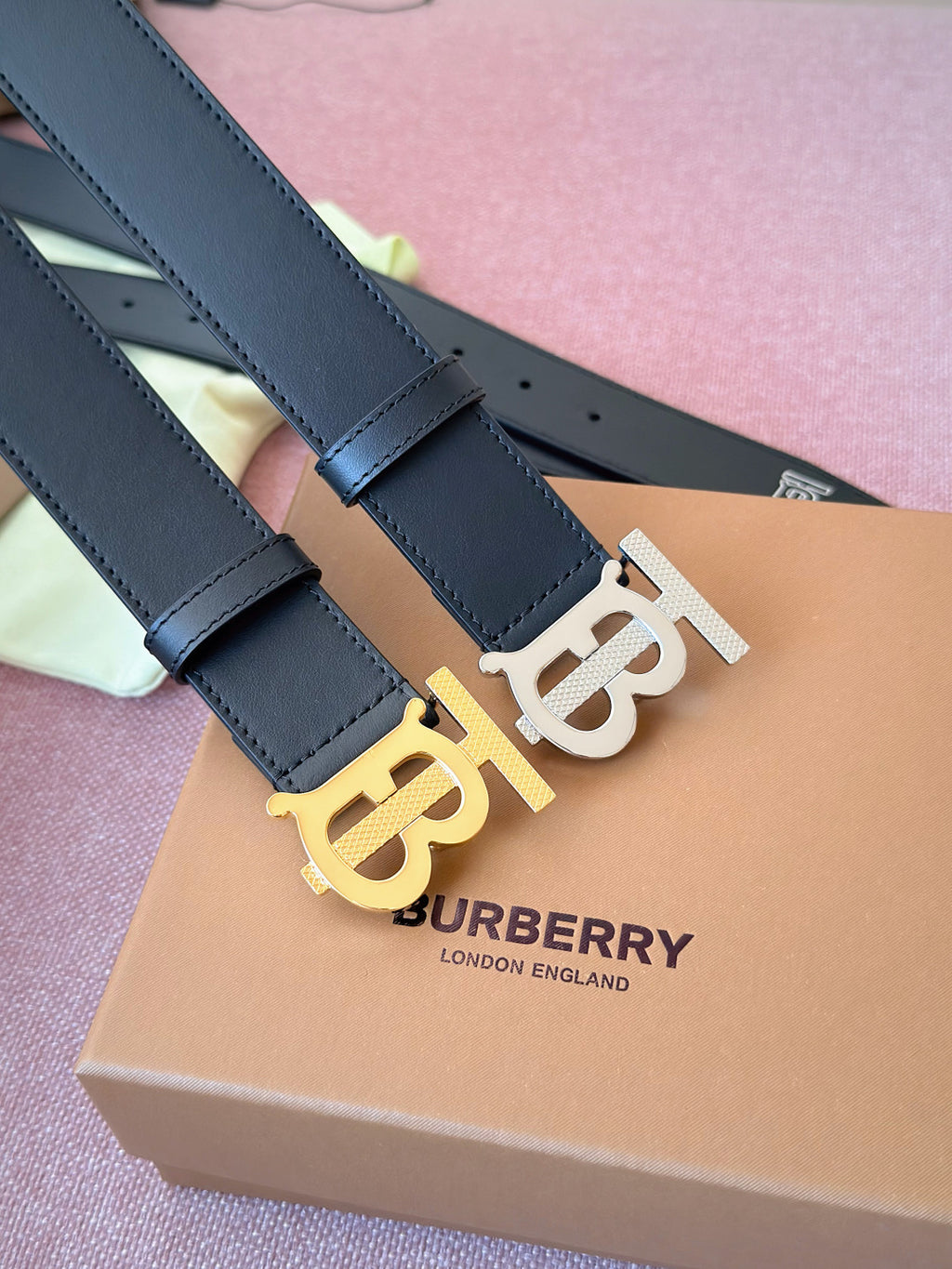 버버리 블랙 리버시블 레더 TB 벨트 3.5cm 금장