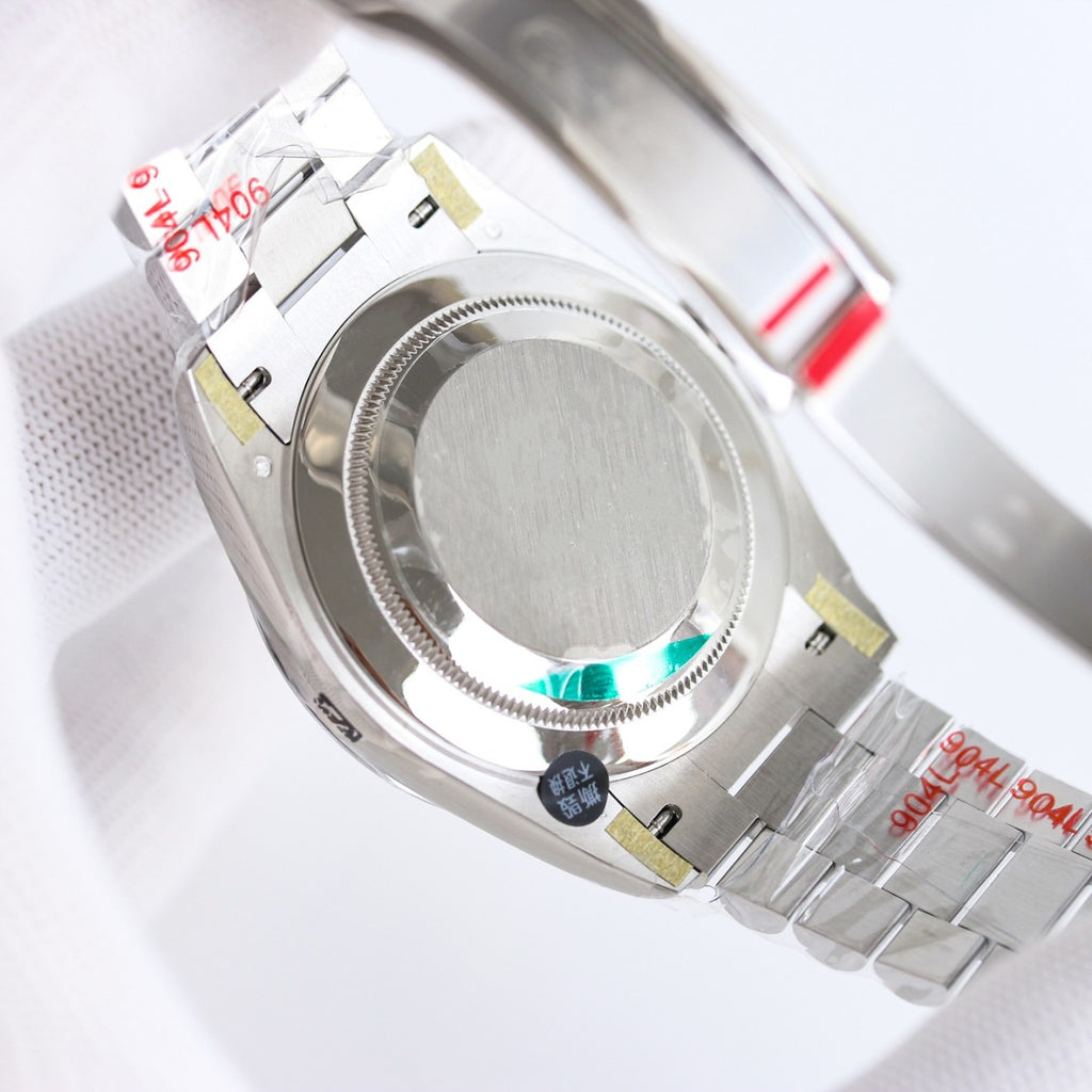 롤렉스 블랙 바게트 다이아몬드 화이트 골드 데이데이트 40mm